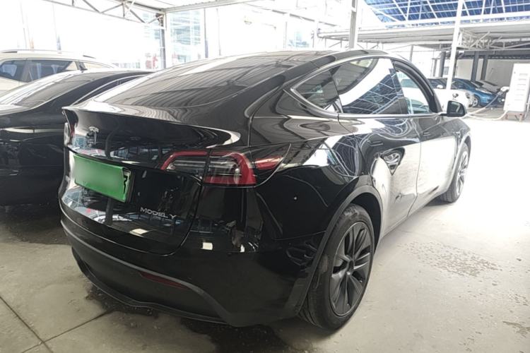 Used Tesla Model Y 2023 Rear-Wheel-Drive Version Rear Right 45 Deg