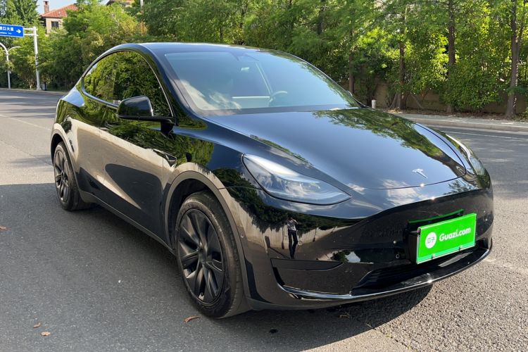Used Tesla Model Y 2023 Rear-Wheel-Drive Version Rear Right 45 Deg
