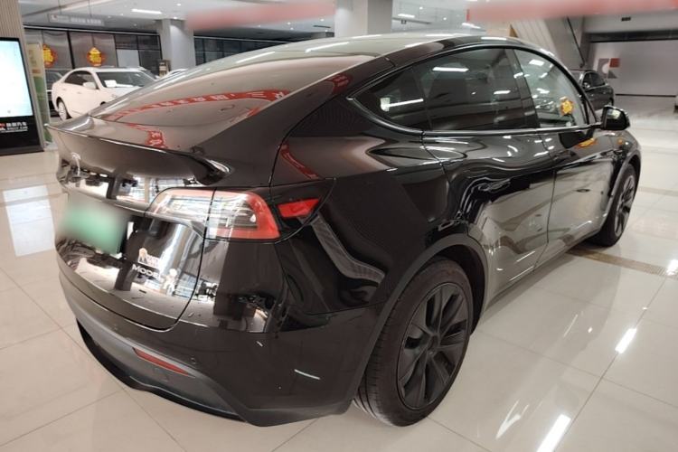 Used Tesla Model Y 2023 Rear-Wheel-Drive Version Rear Right 45 Deg