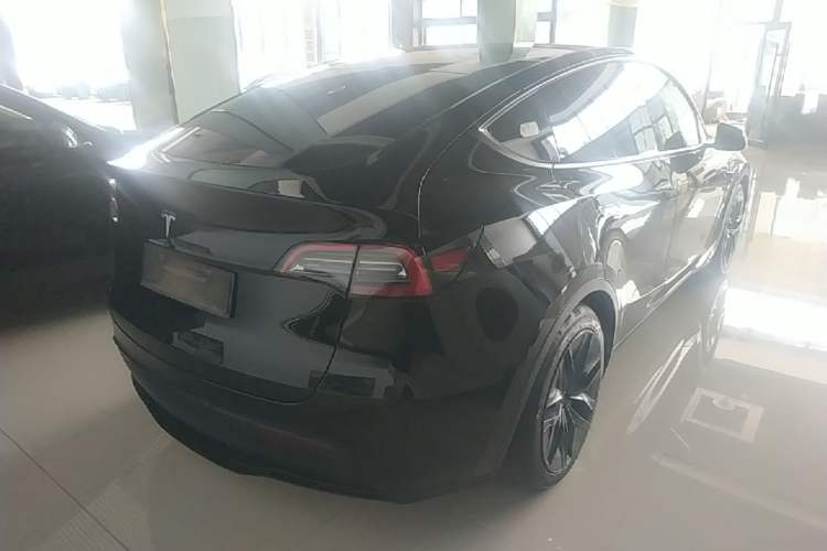 Used Tesla Model Y 2023 Long-Range All-Wheel-Drive Version Rear Right 45 Deg