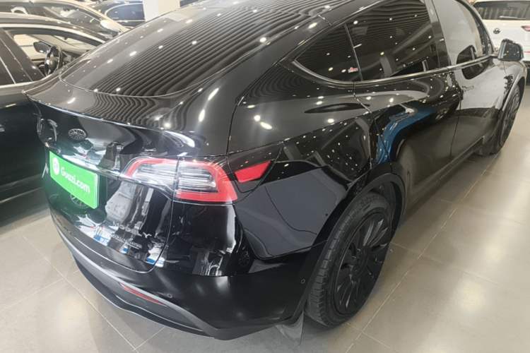 Used Tesla Model Y 2023 Rear-Wheel-Drive Version Rear Right 45 Deg