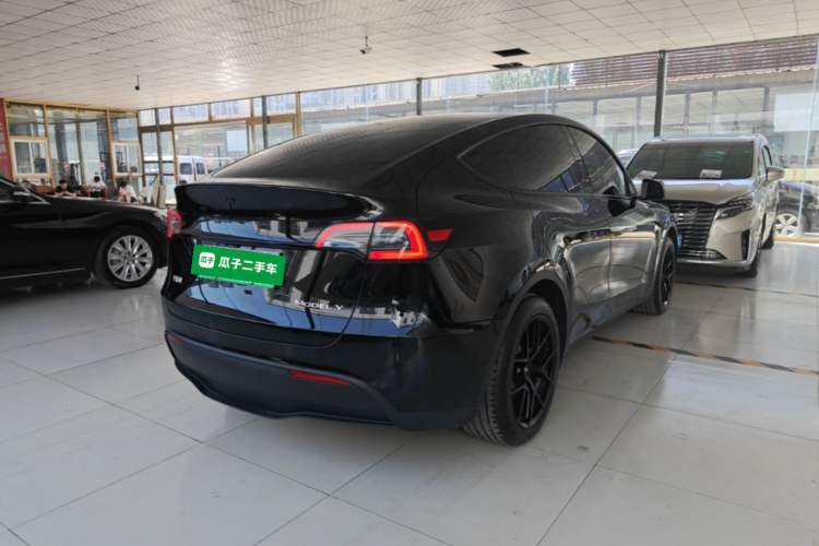 Used Tesla Model Y 2023 Rear-Wheel-Drive Version Rear Right 45 Deg