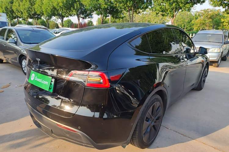 Used Tesla Model Y 2023 Rear-Wheel-Drive Version Rear Right 45 Deg