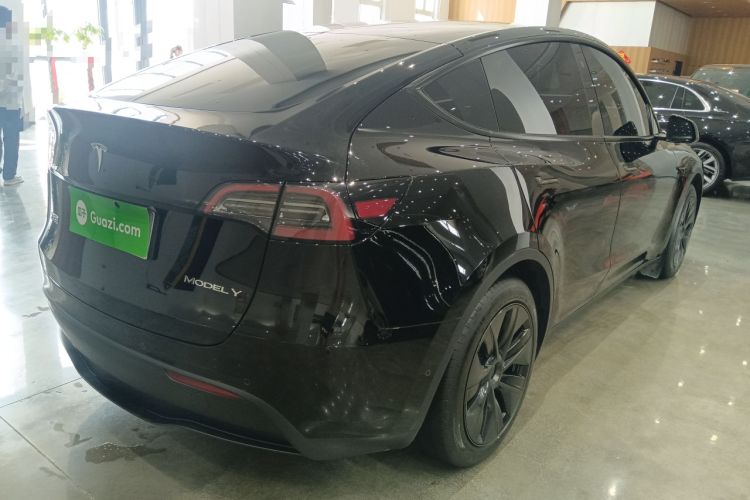 Used Tesla Model Y 2023 Rear-Wheel-Drive Version Rear Right 45 Deg
