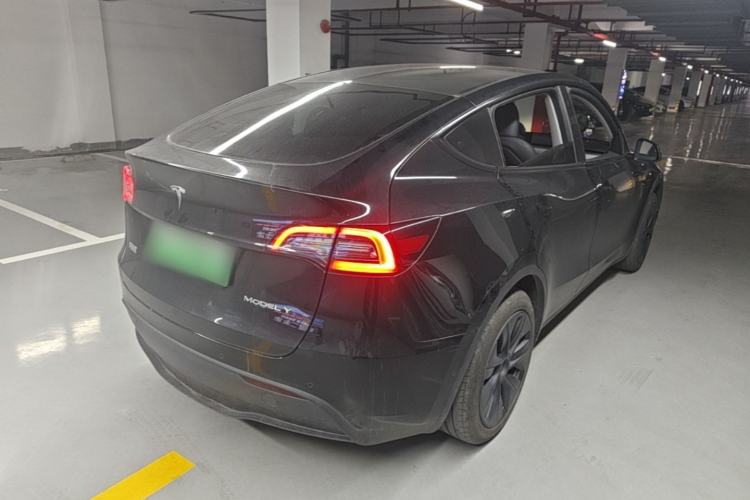 Used Tesla Model Y 2023 Rear-Wheel-Drive Version Rear Right 45 Deg
