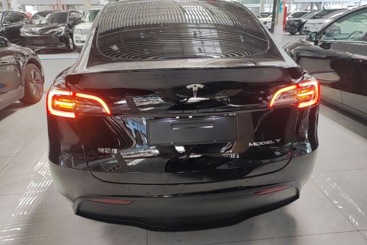 Used Tesla Model Y 2023 Rear-Wheel-Drive Version Rear