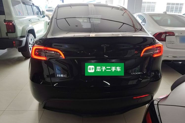 Used Tesla Model Y 2023 Long-Range All-Wheel-Drive Version Rear