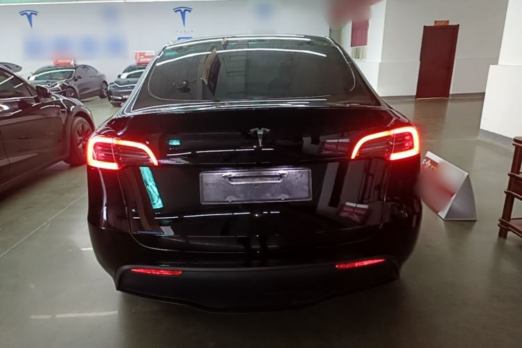 Used Tesla Model Y 2023 Rear-Wheel-Drive Version Rear