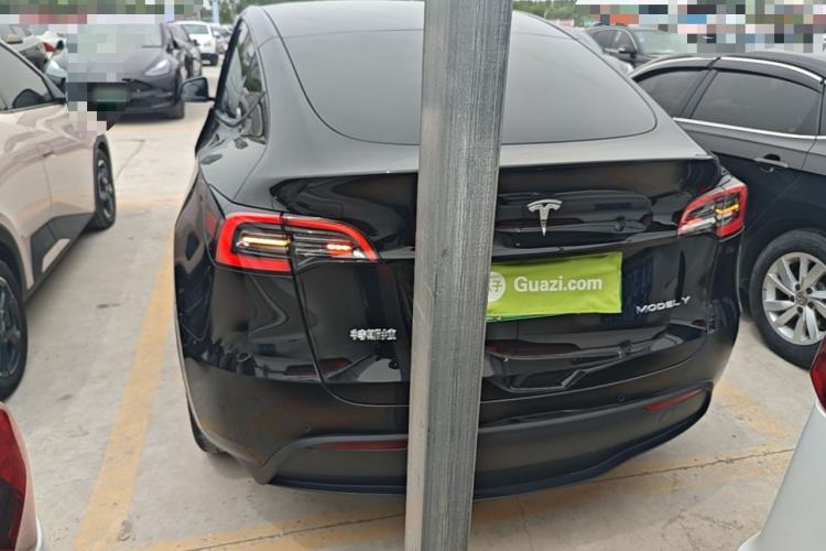 Used Tesla Model Y 2023 Long-Range All-Wheel-Drive Version Rear