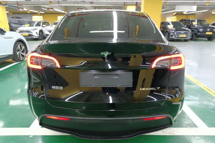 Used Tesla Model Y 2023 Long-Range All-Wheel-Drive Version Rear