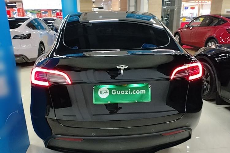 Used Tesla Model Y 2023 Long-Range All-Wheel-Drive Version Rear