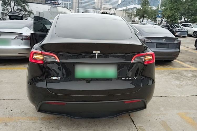 Used Tesla Model Y 2023 Rear-Wheel-Drive Version Rear