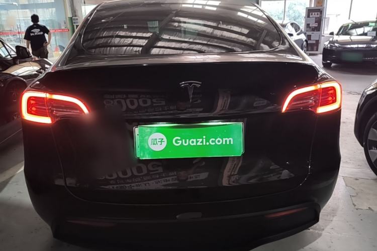 Used Tesla Model Y 2023 Long-Range All-Wheel-Drive Version Rear