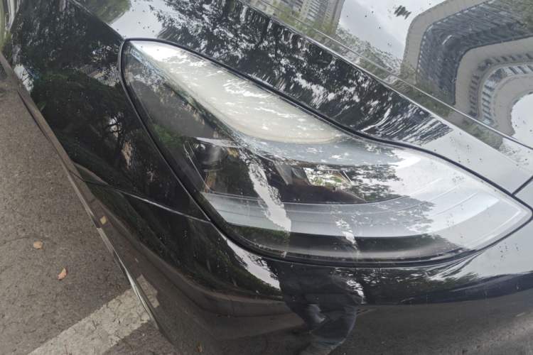 Used Tesla Model Y 2023 Long-Range All-Wheel-Drive Version Right Front Headlight