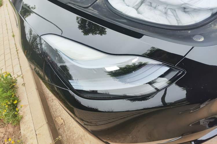 Used Tesla Model Y 2023 High-Performance All-Wheel-Drive Version Right Front Headlight