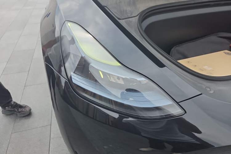 Used Tesla Model Y 2023 Rear-Wheel-Drive Version Right Front Headlight