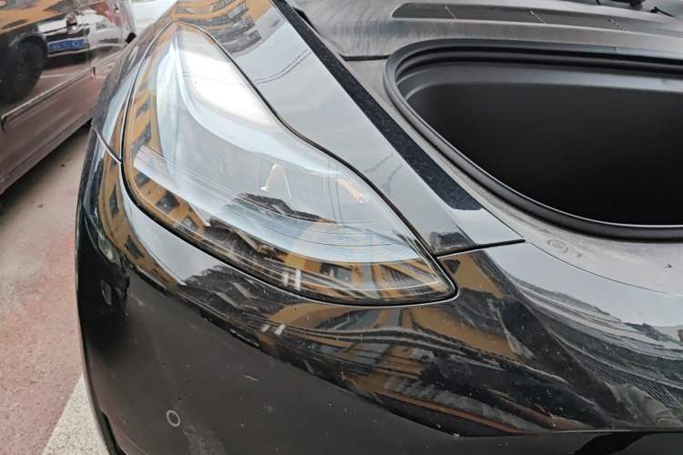 Used Tesla Model Y 2023 Rear-Wheel-Drive Version Right Front Headlight