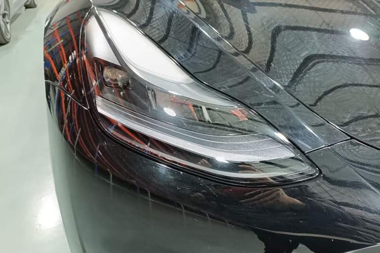 Used Tesla Model Y 2023 Rear-Wheel-Drive Version Right Front Headlight