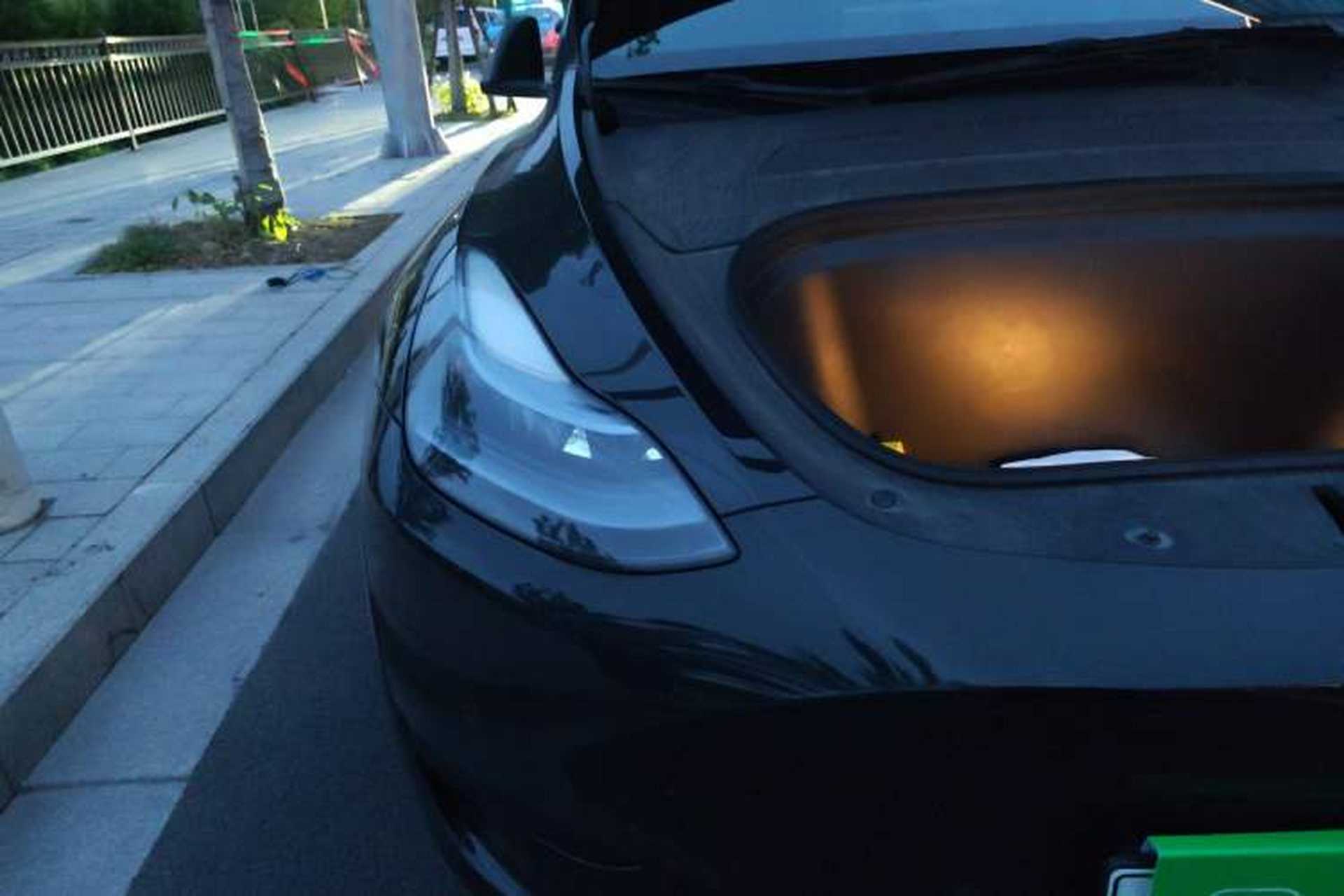 Used Tesla Model Y 2023 Rear-Wheel-Drive Version Right Front Headlight