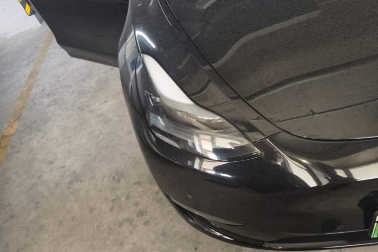 Used Tesla Model Y 2023 Long-Range All-Wheel-Drive Version Right Front Headlight