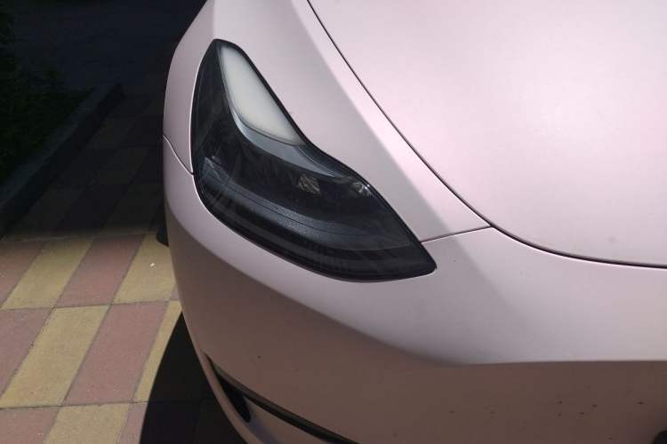 Used Tesla Model Y 2023 Rear-Wheel-Drive Version Right Front Headlight