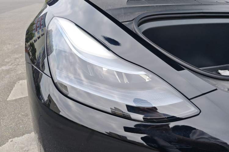 Used Tesla Model Y 2023 Rear-Wheel-Drive Version Right Front Headlight