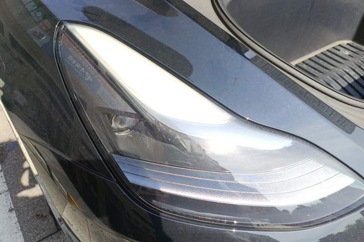 Used Tesla Model Y 2023 Rear-Wheel-Drive Version Right Front Headlight