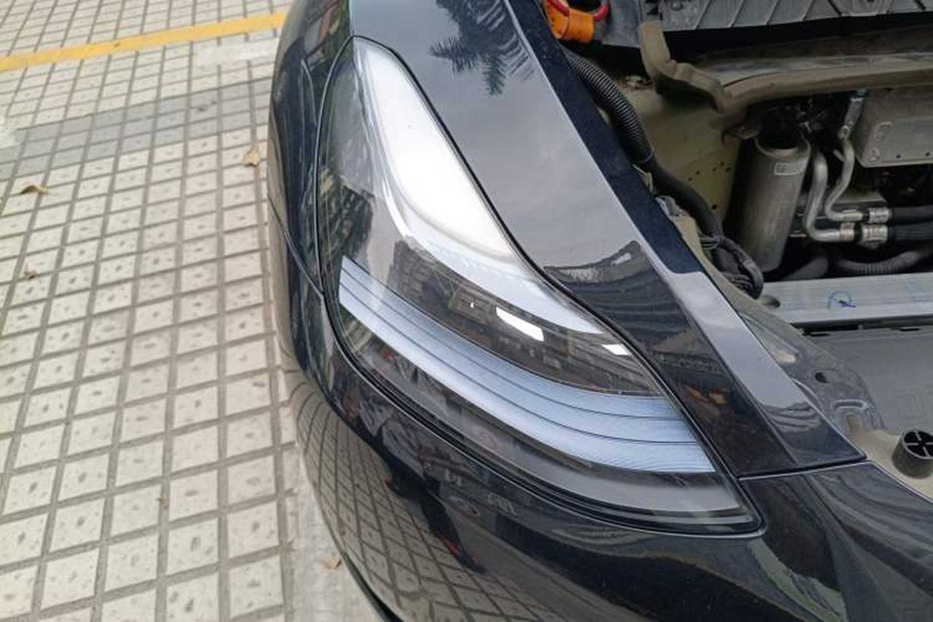 Used Tesla Model Y 2023 Rear-Wheel-Drive Version Right Front Headlight