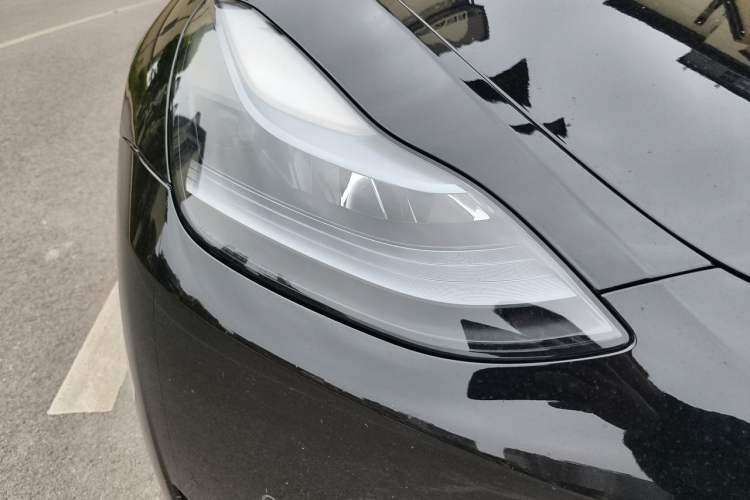 Used Tesla Model Y 2023 Rear-Wheel-Drive Version Right Front Headlight