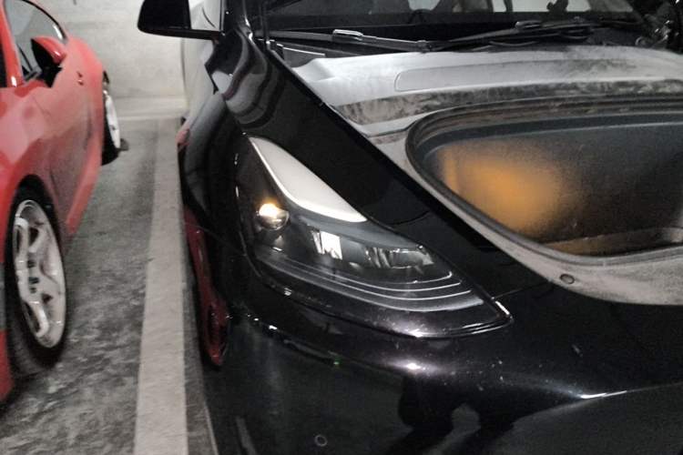 Used Tesla Model Y 2023 Rear-Wheel-Drive Version Right Front Headlight