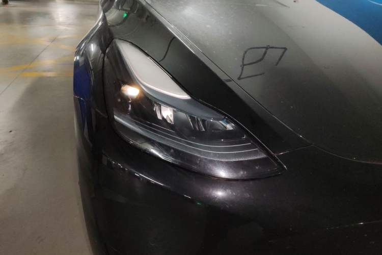 Used Tesla Model Y 2023 Rear-Wheel-Drive Version Right Front Headlight
