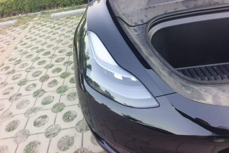 Used Tesla Model Y 2023 Rear-Wheel-Drive Version Right Front Headlight