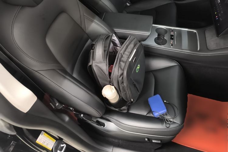 Used Tesla Model Y 2023 Rear-Wheel-Drive Version Right Front Seat