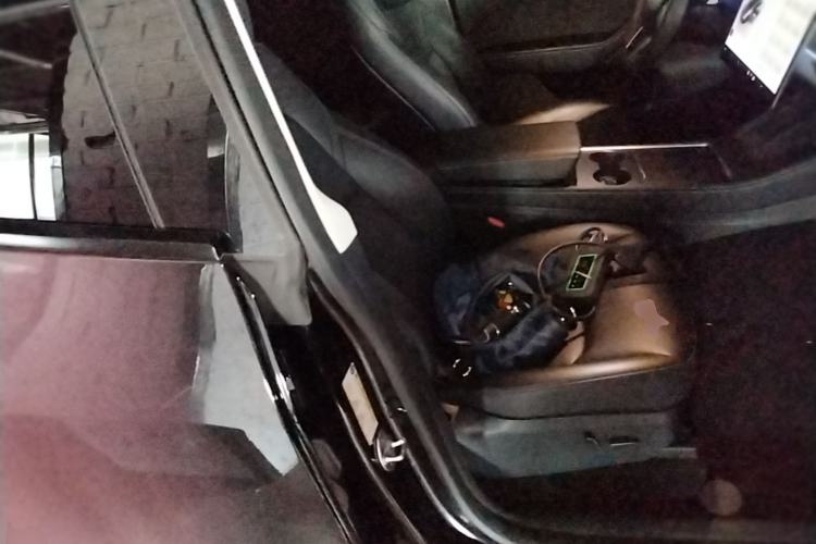 Used Tesla Model Y 2023 Long-Range All-Wheel-Drive Version Right Front Seat