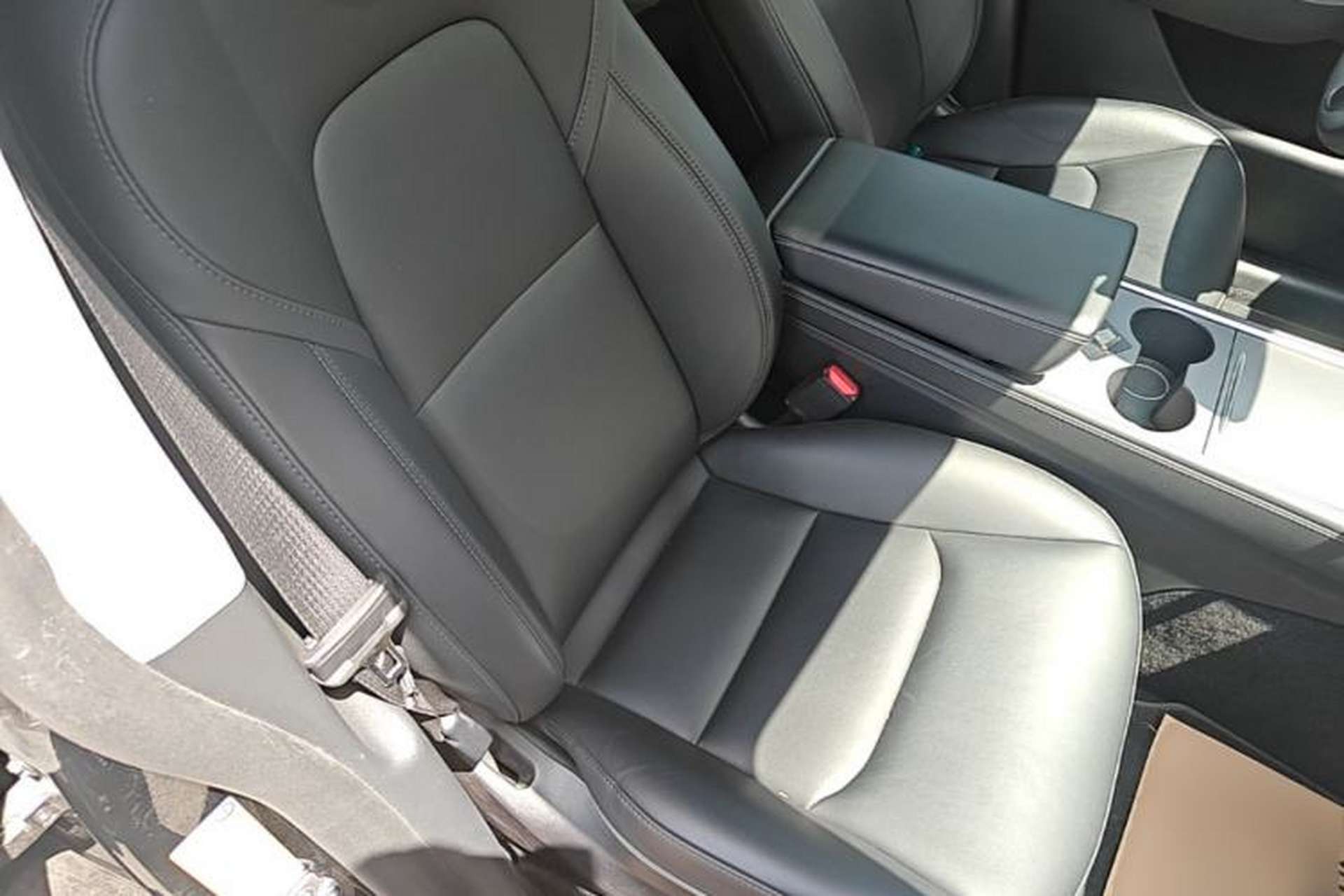 Used Tesla Model Y 2023 Rear-Wheel-Drive Version Right Front Seat