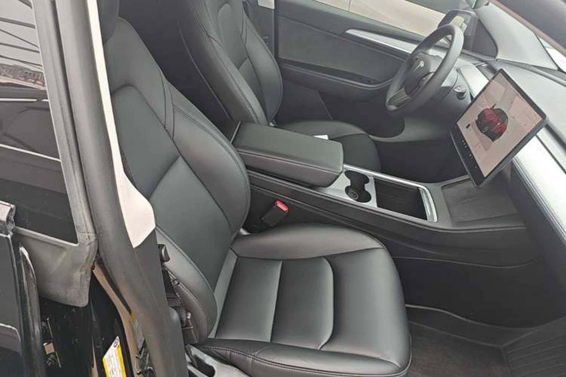 Used Tesla Model Y 2023 Long-Range All-Wheel-Drive Version Right Front Seat