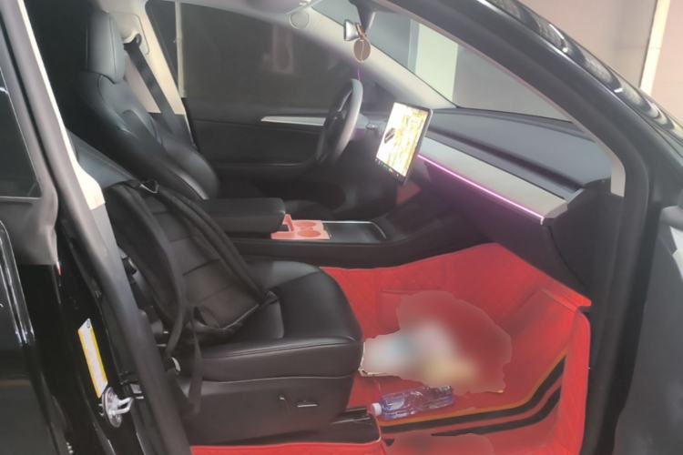 Used Tesla Model Y 2023 Rear-Wheel-Drive Version Right Front Seat