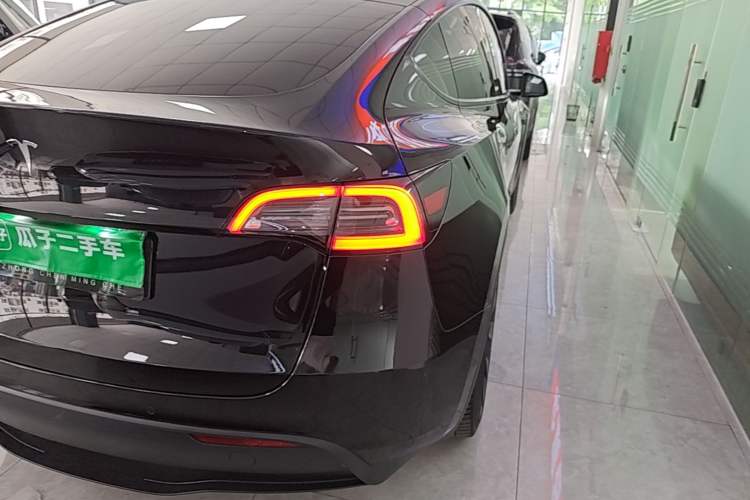 Used Tesla Model Y 2023 Rear-Wheel-Drive Version Right Rear Taillight