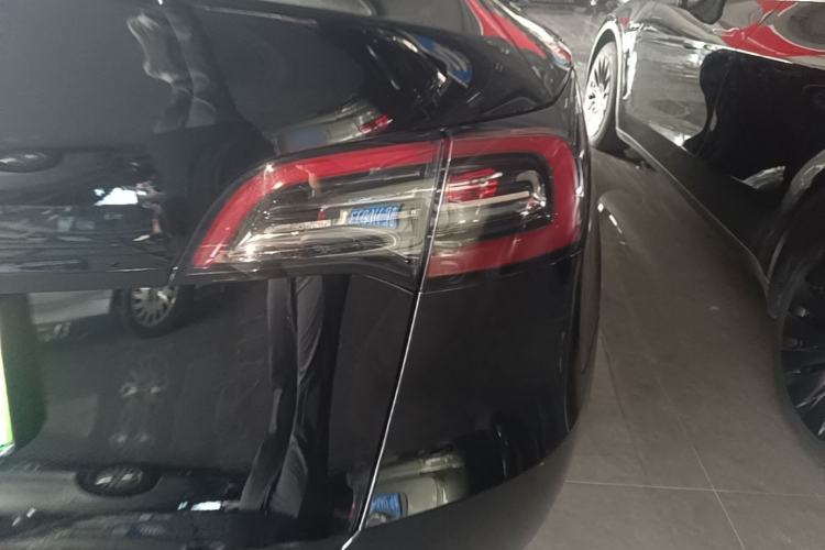 Used Tesla Model Y 2023 Rear-Wheel-Drive Version Right Rear Taillight