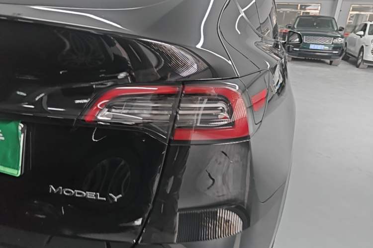 Used Tesla Model Y 2023 Rear-Wheel-Drive Version Right Rear Taillight