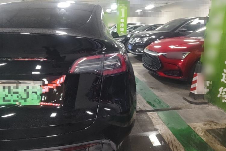 Used Tesla Model Y 2023 Rear-Wheel-Drive Version Right Rear Taillight