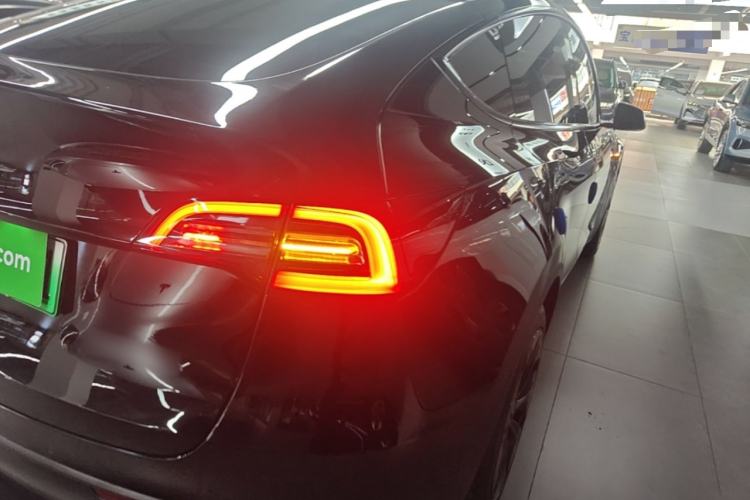 Used Tesla Model Y 2023 Rear-Wheel-Drive Version Right Rear Taillight