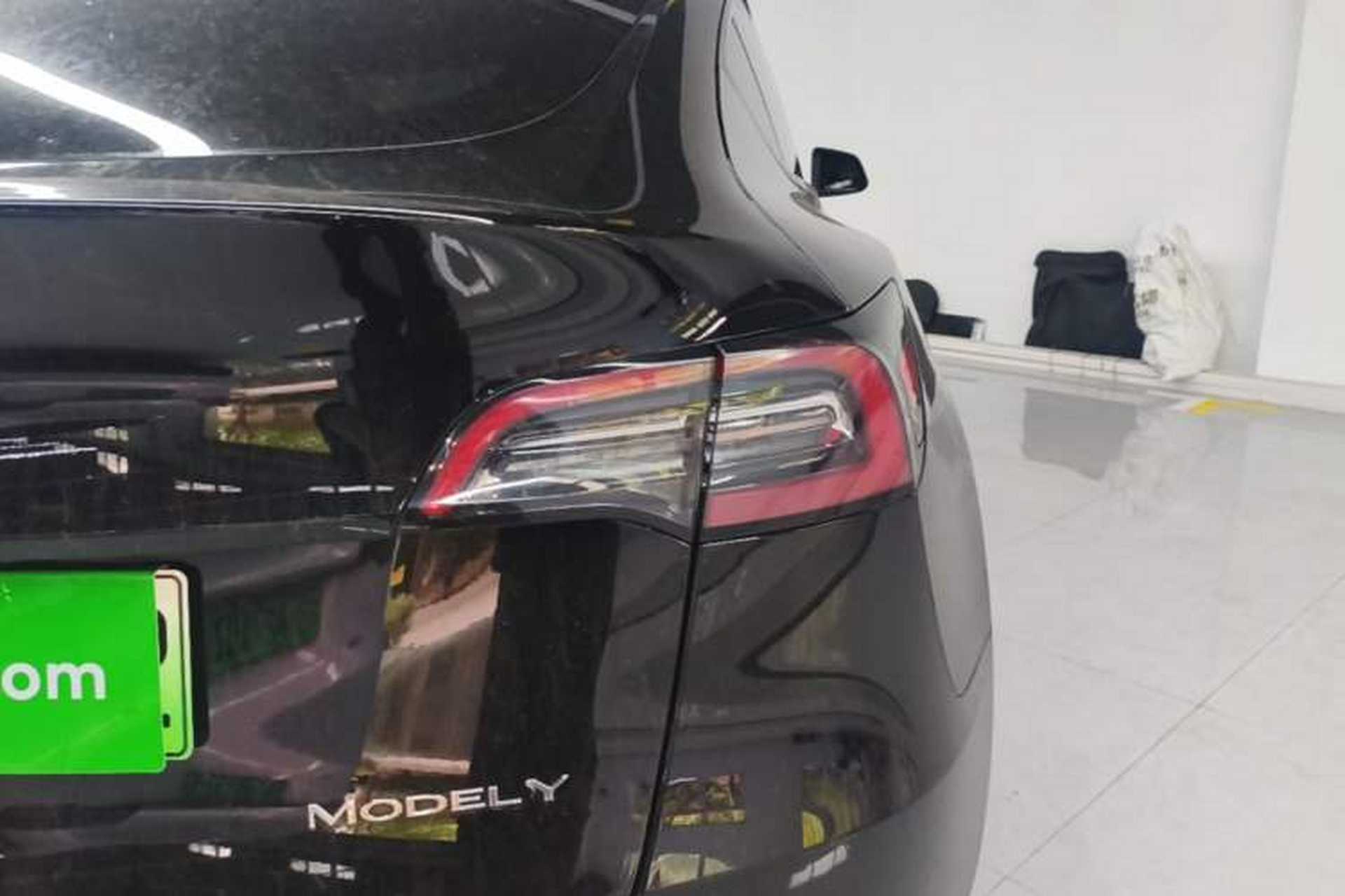 Used Tesla Model Y 2023 Rear-Wheel-Drive Version Right Rear Taillight