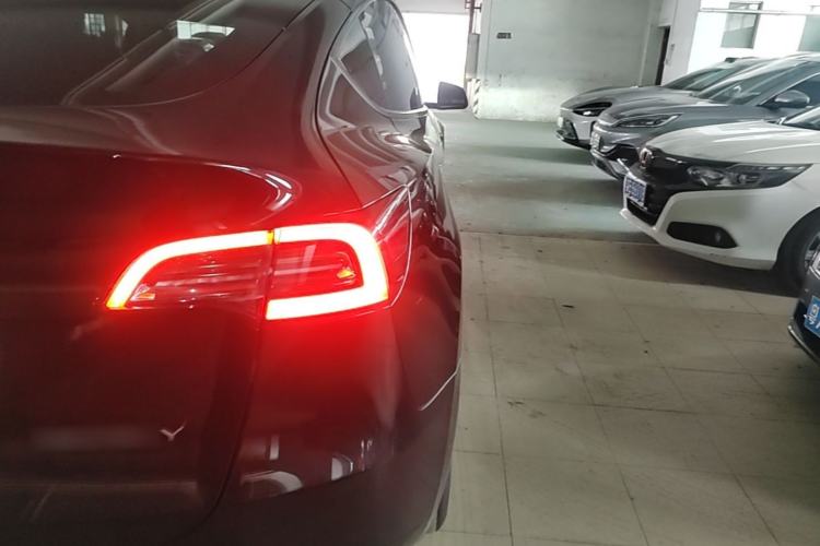 Used Tesla Model Y 2023 Rear-Wheel-Drive Version Right Rear Taillight