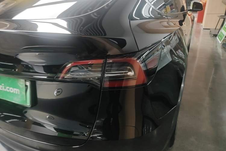 Used Tesla Model Y 2023 Rear-Wheel-Drive Version Right Rear Taillight