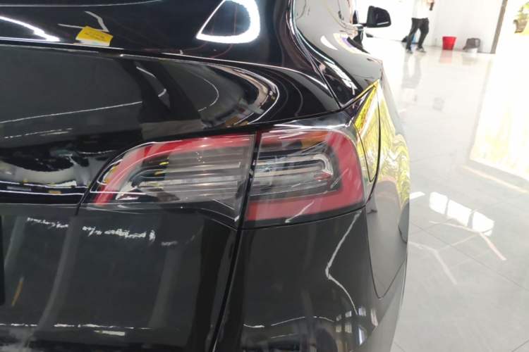 Used Tesla Model Y 2023 Rear-Wheel-Drive Version Right Rear Taillight