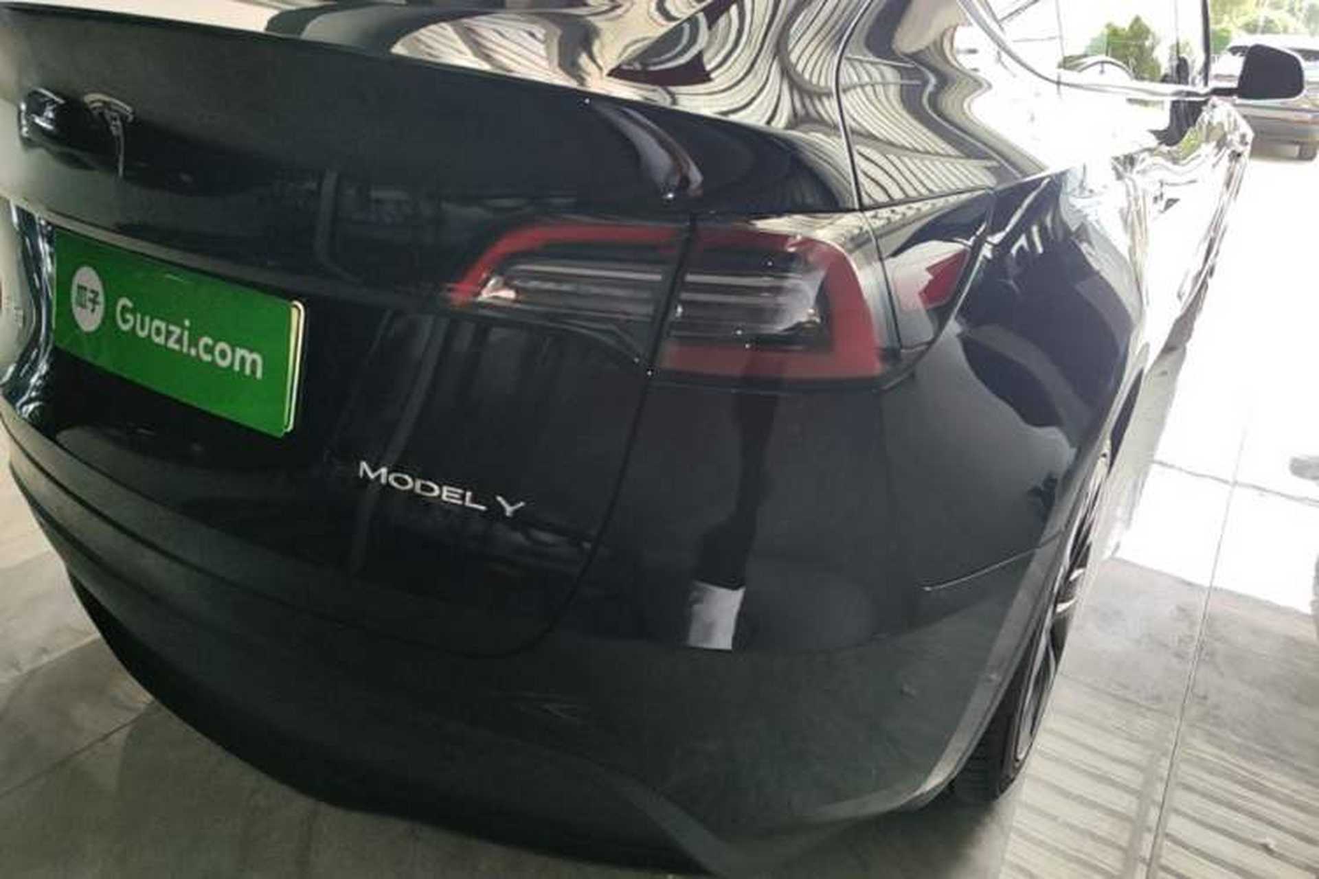 Used Tesla Model Y 2023 Rear-Wheel-Drive Version Right Rear Taillight