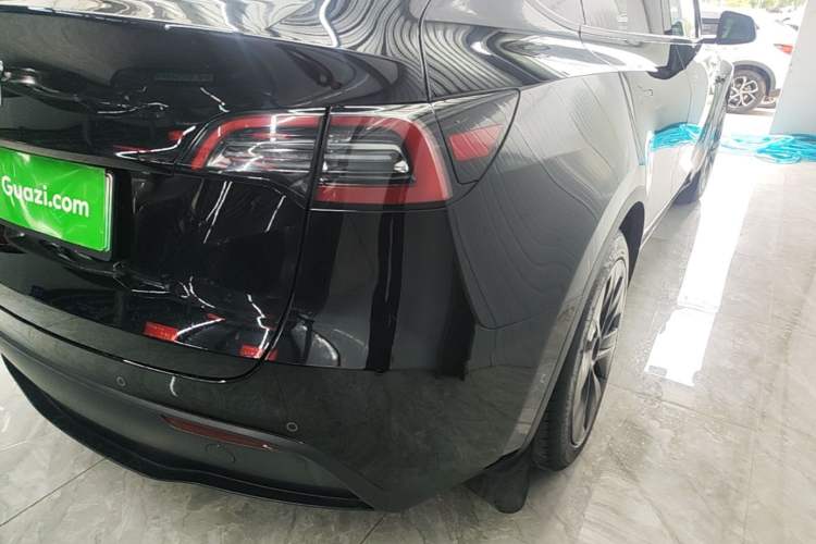 Used Tesla Model Y 2023 Rear-Wheel-Drive Version Right Rear Taillight