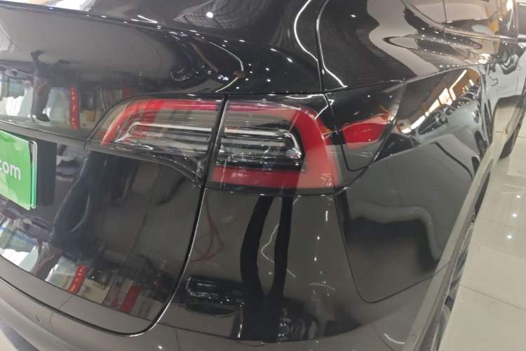 Used Tesla Model Y 2023 Rear-Wheel-Drive Version Right Rear Taillight