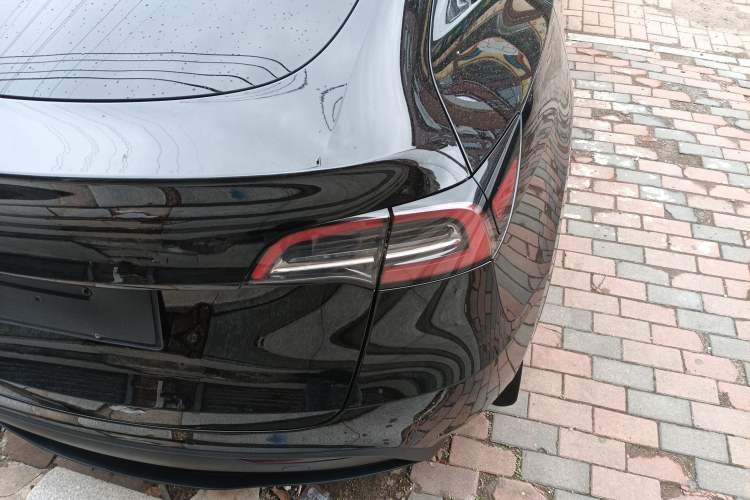 Used Tesla Model Y 2023 Rear-Wheel-Drive Version Right Rear Taillight